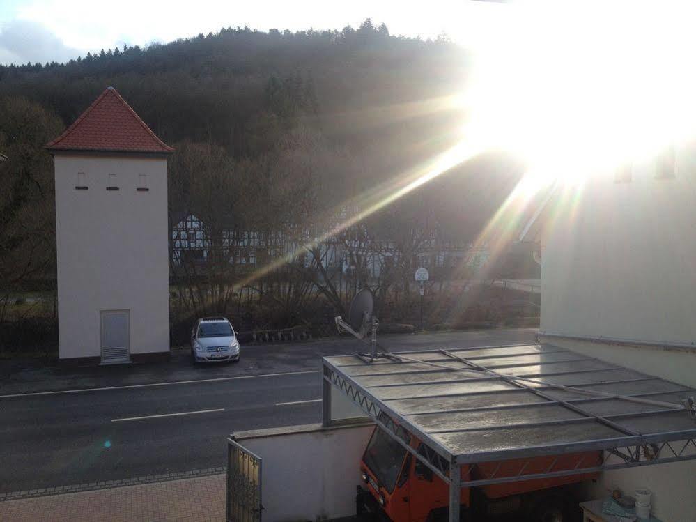 Hotel Landgasthof Zum Taunus Ober-Mörlen Zewnętrze zdjęcie